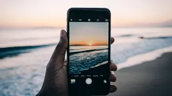 Cel mai bun mod de a-ți ține fotografiile în siguranță pe telefon, automat, fără intervenția ta