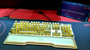 De ce această tastatură e mai scumpă decât o Dacia nouă