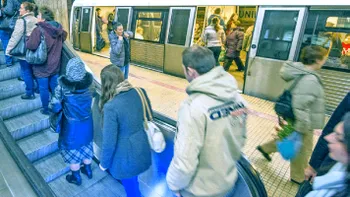 Metrorex iese, în sfârșit, din „Evul Mediu”: cum plătești cu cardul la metrou