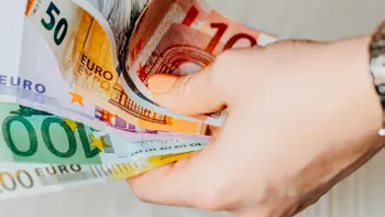 Ce se întâmplă cu amânarea ratelor la bănci? Guvernul explică de ce nu e legea în Monitorul Oficial