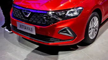Problemele Dacia abia acum încep: cum se bate Volkswagen cu marca românească