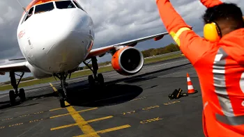 Din dioxid de carbon în combustibil pentru avion: premiera care ar putea salva planeta de poluare