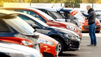 Ce se întâmplă în România cu mașinile pe motorină și benzină: piața second-hand are altă față în pandemie