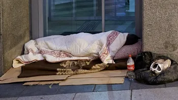 Influencer online și om al străzii: cazul ciudat al unei ”vedete” de pe rețelele de socializare