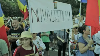Studiu cu concluzii-surpriză: ce studii au, de fapt, cei care iau în derâdere pandemia 