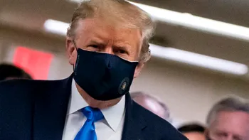 Purtarea măștii de protecție, un gest patriotic: probabil, singurul sfat bun de la Donald Trump