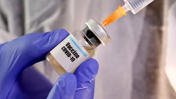 Ar putea avea două vaccinuri anti-Covid, înainte de Crăciun: americanii sunt cei mai norocoși