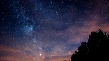 Spectacolul cu stele căzătoare în România: când poți vedea Perseidele