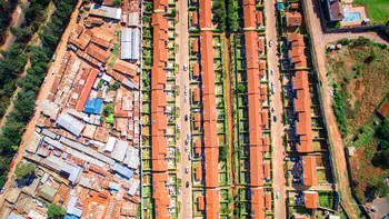 FOTO Cum arată sărăcia văzută din dronă: imagini din diverse orașe ale lumii