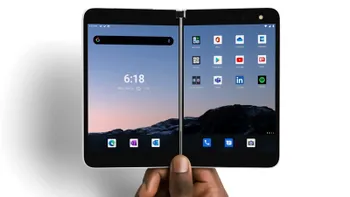 Microsoft Surface Duo, disponibil la comandă: de ce este special telefonul Microsoft cu Android