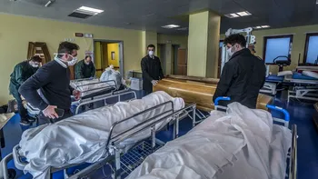 Câți români au murit în 2020, față de 2019: impactul coronavirus în statisticile care contează