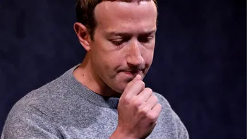 Viitorul Facebook, mai incert ca niciodată: cum a sabotat Apple modelul de business al lui Zuckerberg