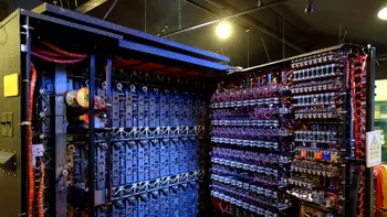 Facebook a anunțat o donație imensă pentru centrul care a creat computerul modern