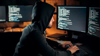 Sute de conturi online ale unor directori importanți, vândute pe internet: care sunt riscurile