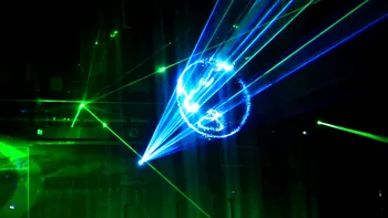 Acest laser poate controla fulgerele la fel cum face Thor cu ciocanul