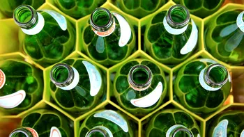De ce sticla e mai dăunătoare pentru mediu decât plasticul