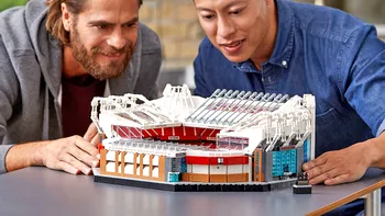 Cele mai tari cadouri pe care să le dăruiești în acest an: de la un stadion legendar la mașini de vis [P]