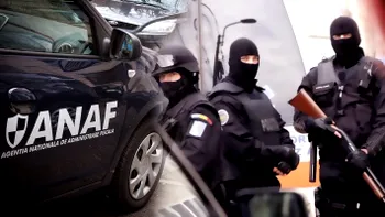 ANAF pune tunurile pe acești români. Asaltul fără precedent care se poate lăsa și cu mascații de la antifraudă pentru profesorii care dau meditații