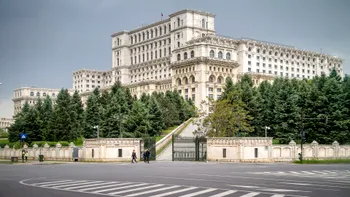 Palatul Parlamentului nu va mai fi ce a fost: de ce se dorește demolarea zidului