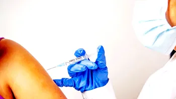 AstraZeneca încearcă să justifice dezastrul livrărilor de vaccinuri: ”nu le vinde în altă parte”