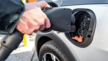 Decesele din cauza accidentelor din trafic pot deveni a cincea cauză de moarte la nivel mondial. Mașinile electrice pot face drumurile mai sigure