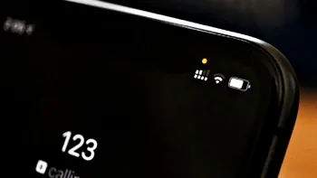 De ce aceste puncte verzi, portocalii care îți apar pe iPhone sunt mai importante decât crezi