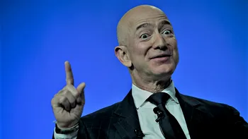 Mașinăria de propagandă a Amazon: cum și-a antrenat Bezos angajații să apere cu dinții compania