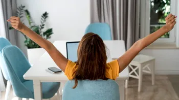Telemunca nu pleacă nicăieri în 2021, iar asta se vede în vânzări și prețuri la PC-uri