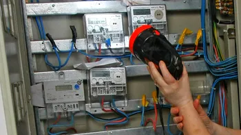 Românii care au profitat de cea mai mare schimbare când vine vorba de energia electrică