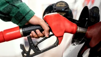 Cea mai proastă veste pentru șoferi, direct la pompă: ce se întâmplă cu prețul benzinei, motorinei