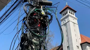 Se taie internetul în sectorul 1 al Capitalei? Care e, de fapt, adevărul și ce vrea primarul Clotilde Armand