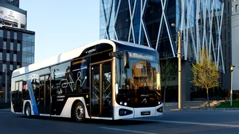 Povestea primului autobuz electric românesc: cu ce se remarcă e-UpCity și când ajunge pe străzi