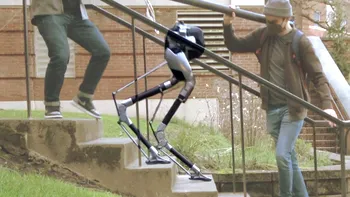 VIDEO Un robot ”orb” coboară pe scări: cât de impresionantă este performanța, dar de utilă