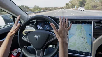 Tesla a fost găsită vinovată de tribunal. Care este actualizarea software care a făcut probleme companiei