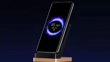 Record de neegalat: acest telefon se încarcă 100% în doar 8 minute. Cine are tehnologia uimitoare