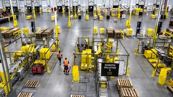 Amazon ”rezolvă” problema condițiilor de lucru inumane: înlocuiește angajații cu roboți
