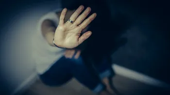 Soluția găsită de stat pentru a sta cu ochii pe agresorii sexuali din România: cum funcționează sistemul