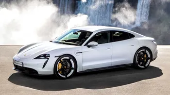 Porsche, mari probleme cu mașinile electrice: decizia companiei care te poate afecta