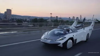 VIDEO Această cursă cu mașina zburătoare îți arată că viitorul e aici: de ce e un pas uriaș înainte