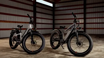 VIDEO RadRover 6 Plus, bicicleta electrică perfectă pentru munte și străzile din orașele aglomerate
