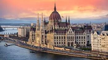 Dacă nu ai mers încă în vacanță, Budapesta este la distanță de un bilet CFR
