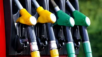 România importă mai mult petrol decât altădată: ce trebuie să știe șoferii români