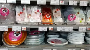 Românilor începe să le pese de mediul înconjurător și poluare, târziu