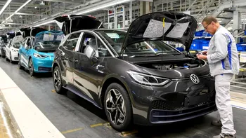 Industria auto, transformată radical în 2021: cum poate România să facă o avere, ce lipsește