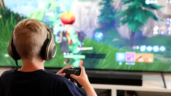 Jocurile video creează dependență: a ajuns la spital din cauza Fortnite
