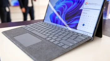 Microsoft rupe gura târgului cu noua sa tabletă: cum te poate ajuta la muncă