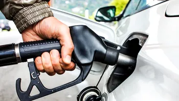 Vestea dezastruoasă pentru toți cei cu mașini pe benzină și motorină. Prețul combustibilului, cel mai mare din Europa