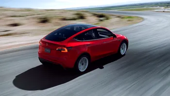 Cercetătorii germani au transformat o Tesla într-o mașină cu hidrogen