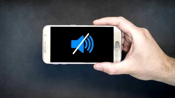 De ce urăsc tinerii să vorbească la telefon: ce este, de fapt, 
