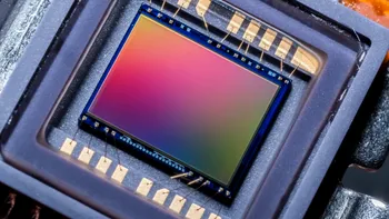 Samsung Galaxy S22 va fi telefonul cu o cameră de 200 de megapixeli, dar nu va fi primul
